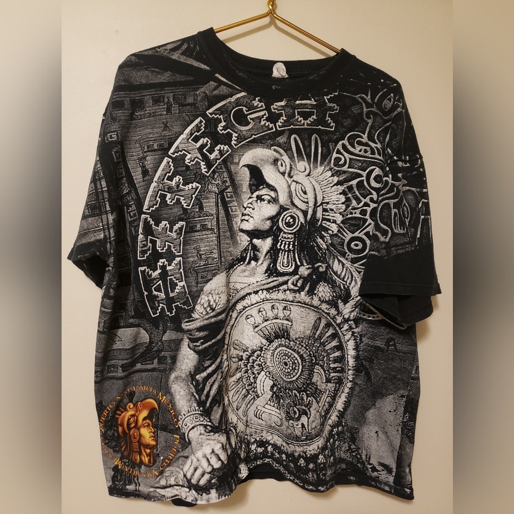 Vintage All Over Print XL Azteca  T shirt